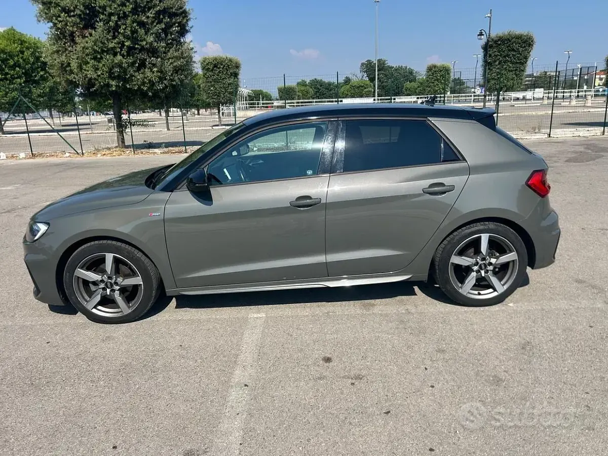 Usata Audi A1 S-Line 110 CV (80 kW) 2022 Verde SUV