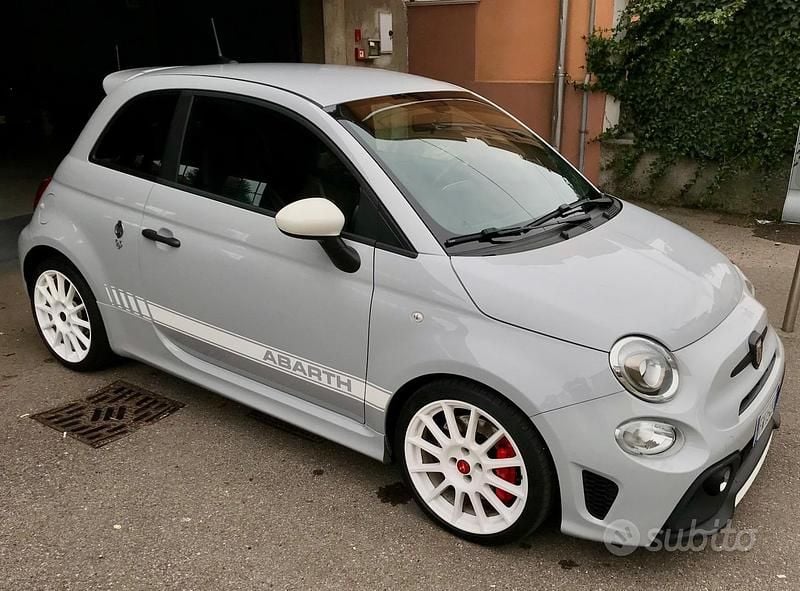 Usata Abarth 595 Esseesse 180 CV (132 kW) 2019 Grigio Berlina
