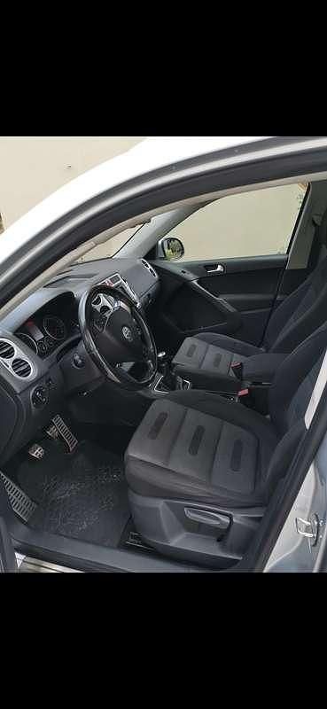 Usata VW Tiguan Sport 140 CV (102 kW) 2008 Argento SUV