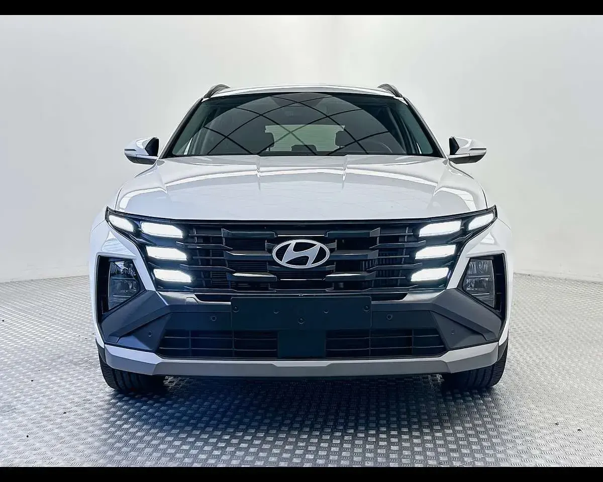 Nuova Hyundai Tucson 136 CV (100 kW) 2025 Atlas white SUV