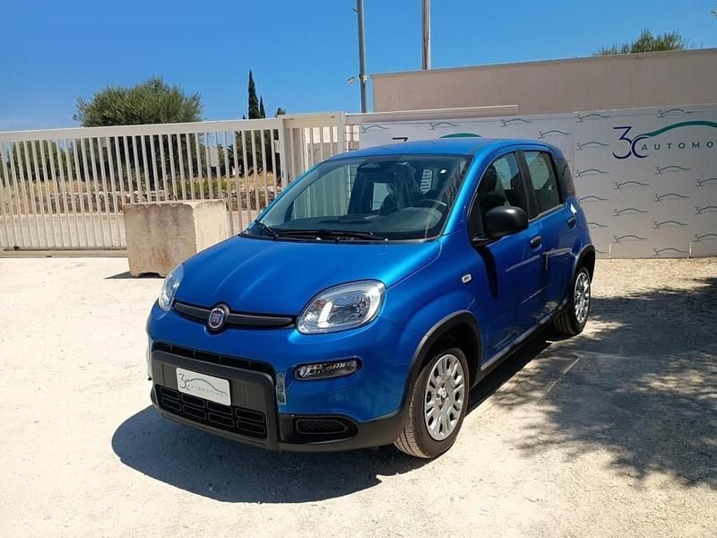 Usata Fiat Panda 70 CV (51 kW) 2024 Blu Utilitaria
