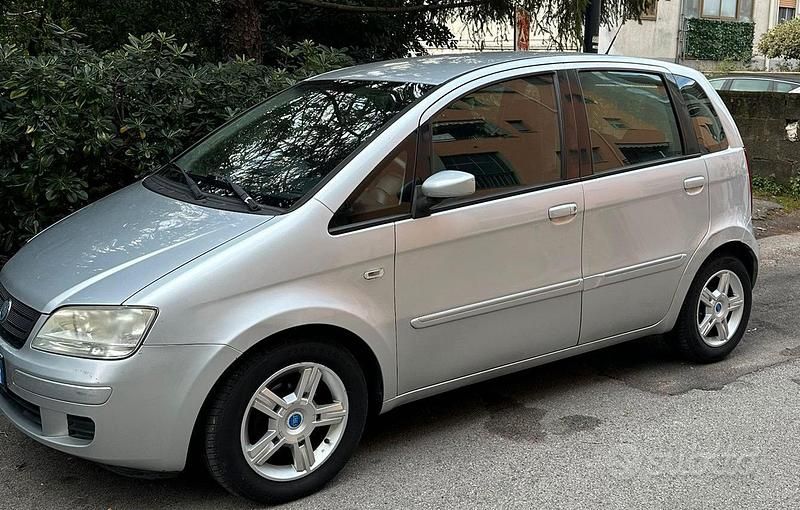 Usata Fiat Idea 2007 Grigio Monovolume