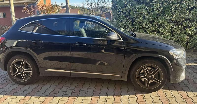 Usata Mercedes GLA200 Premium 150 CV (110 kW) 2022 SUV