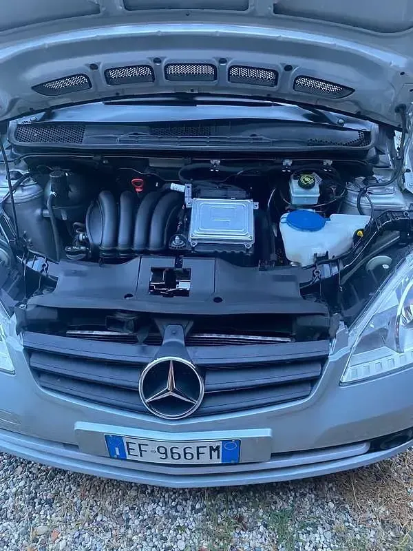 Usata Mercedes A160 Executive 95 CV (69 kW) 2010 Argento Monovolume