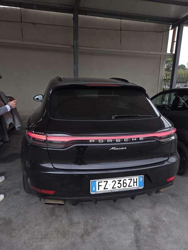 Usata Porsche Macan 245 CV (180 kW) 2020 Nero SUV
