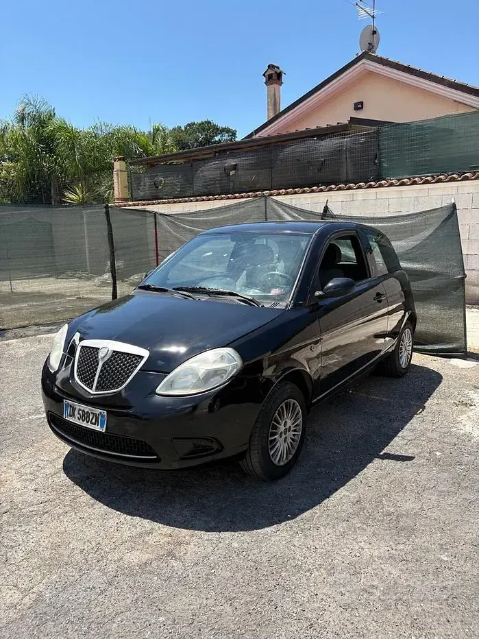 Usata Lancia Ypsilon 60 CV (44 kW) 2007 Utilitaria
