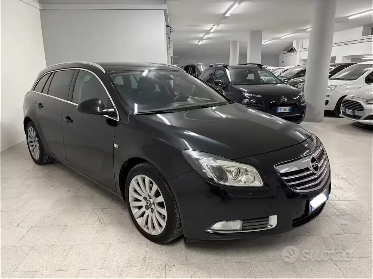 Usata Opel Insignia Cosmo 131 CV (96 kW) 2010 Nero Station wagon