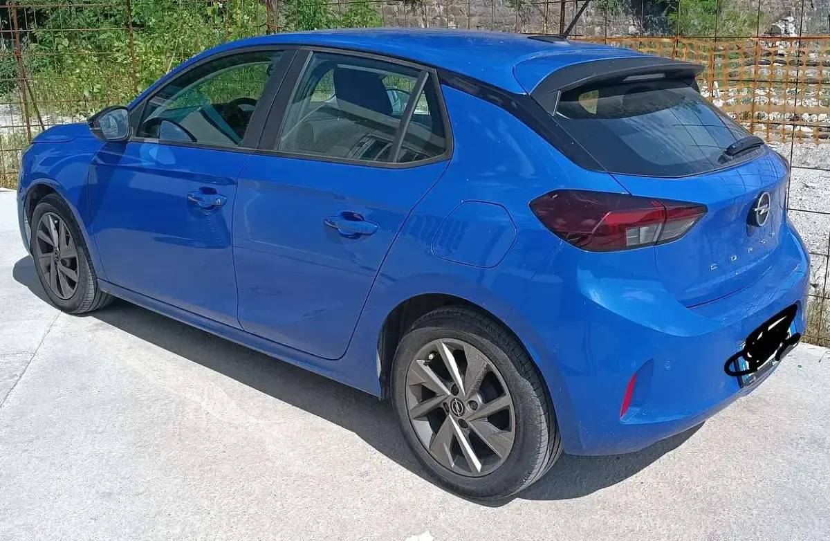 Usata Opel Corsa S 75 CV (55 kW) 2023 Bluazzurro Utilitaria