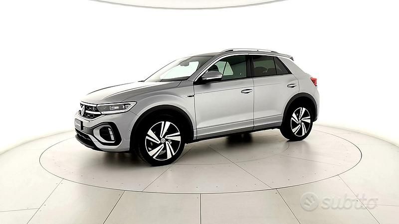 Usata VW T-Roc R-line 150 CV (110 kW) 2022 Grigio SUV