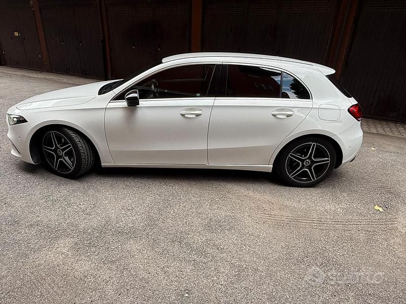 Usata Mercedes A180 Premium 116 CV (85 kW) 2018 Bianco Berlina