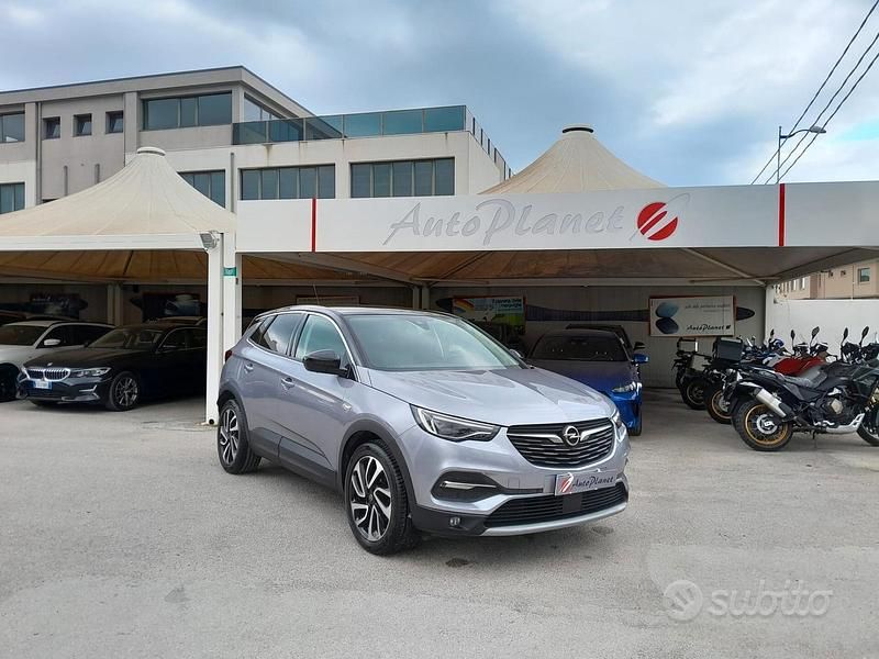 Usata Opel Grandland X Innovation 120 CV (88 kW) 2018 Grigio SUV