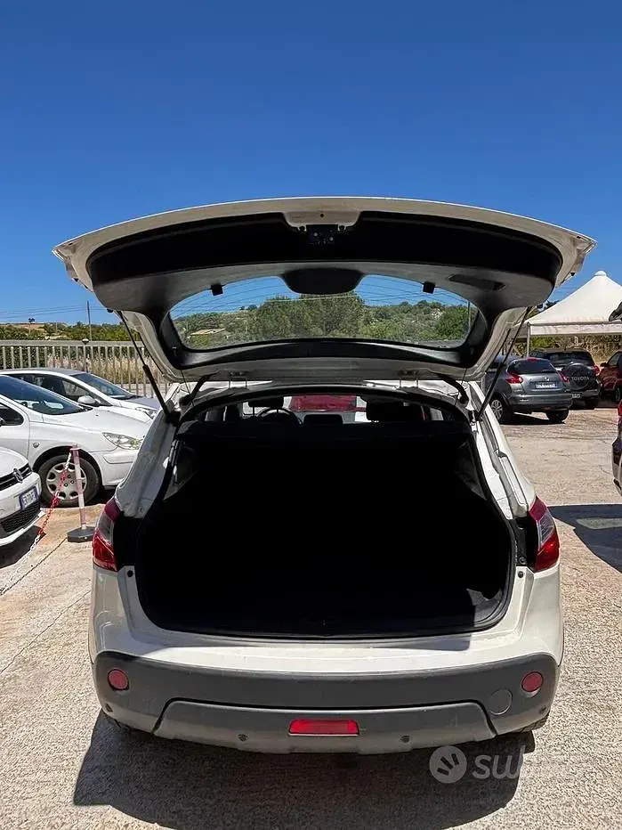 Usata Nissan Qashqai Acenta 116 CV (85 kW) 2013 Bianco SUV