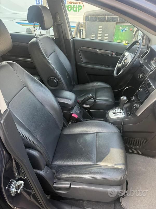 Usata Chevrolet Captiva 150 CV (110 kW) 2007 Blu SUV