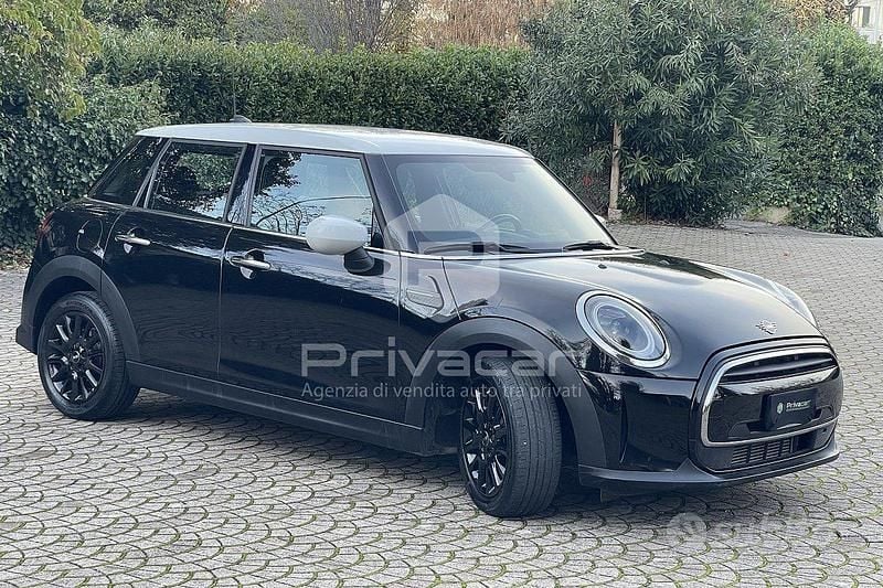 Usata Mini ONE Classic 75 CV (55 kW) 2021 Nero Utilitaria