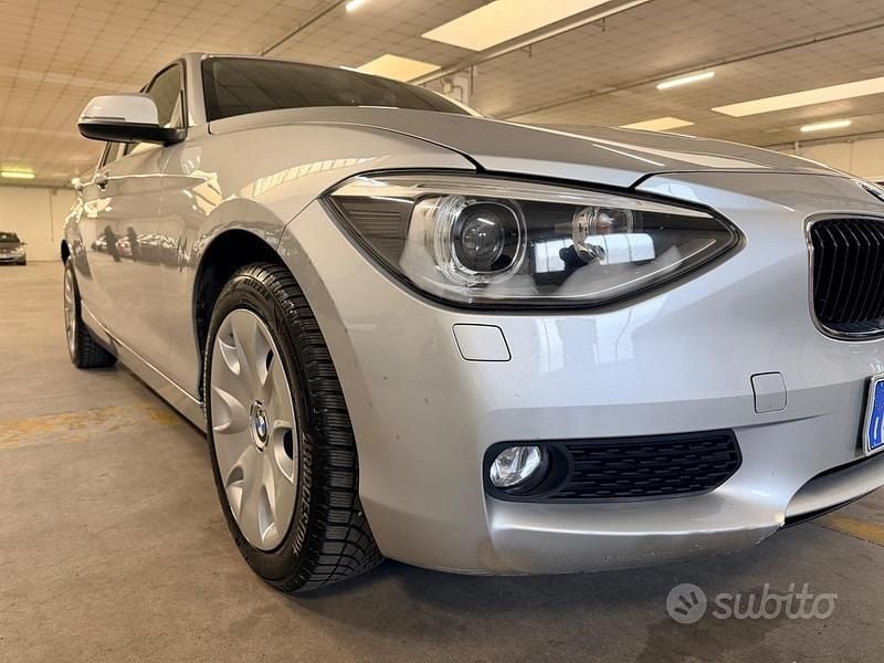 Usata BMW 118 Sport Line 142 CV (104 kW) 2015 Grigio Utilitaria
