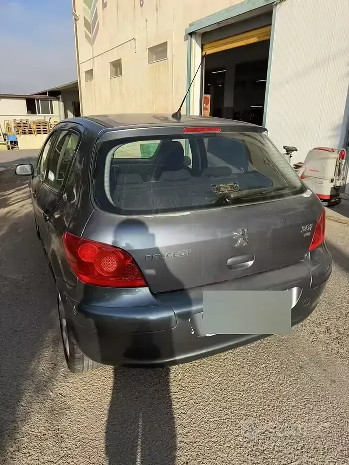 Usata Peugeot 307 109 CV (80 kW) 2006 Grigio Berlina