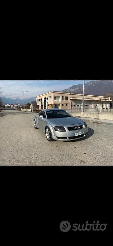 Usata Audi TT 225 CV (165 kW) 2002 Grigio Coupé