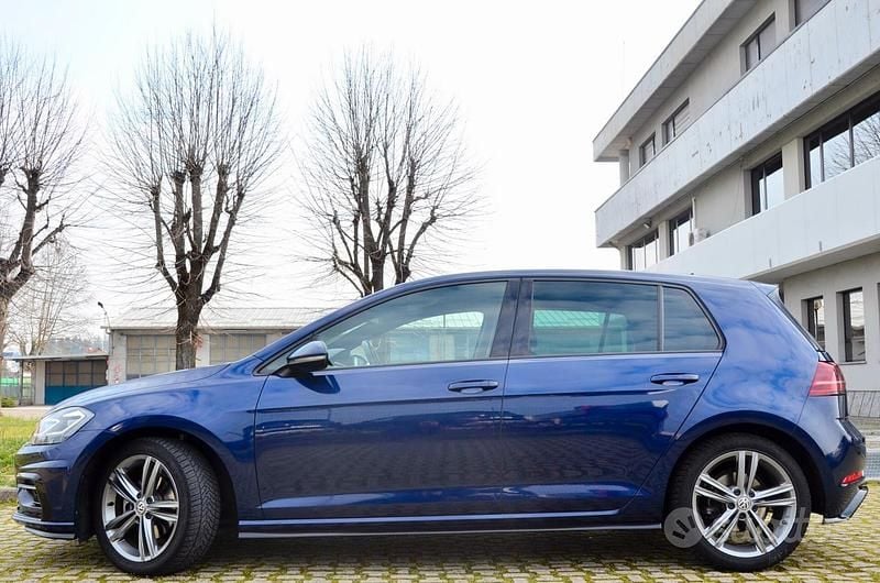 Usata VW Golf VII R-line 150 CV (110 kW) 2020 Blu Berlina