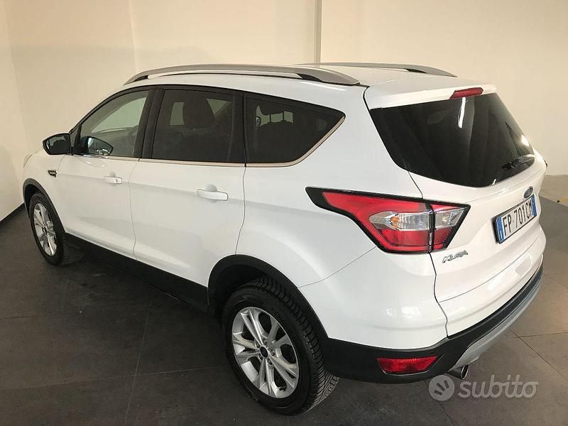 Usata Ford Kuga Titanium 120 CV (88 kW) 2018 Bianco SUV