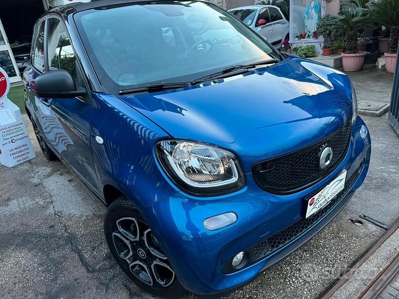 Usata Smart ForFour Passion 90 CV (66 kW) 2019 Blu Utilitaria