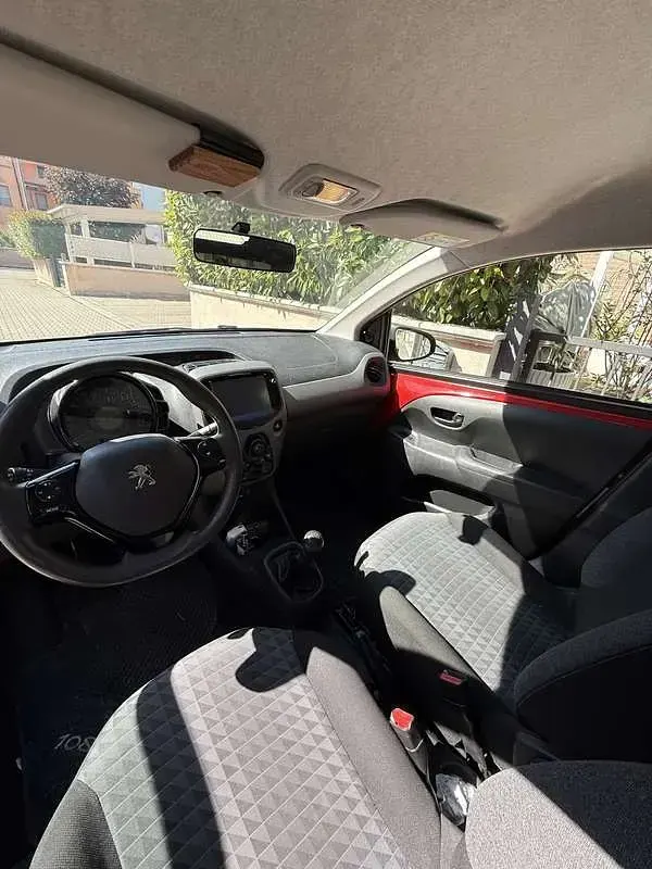 Usata Peugeot 108 Active 72 CV (52 kW) 2020 Utilitaria