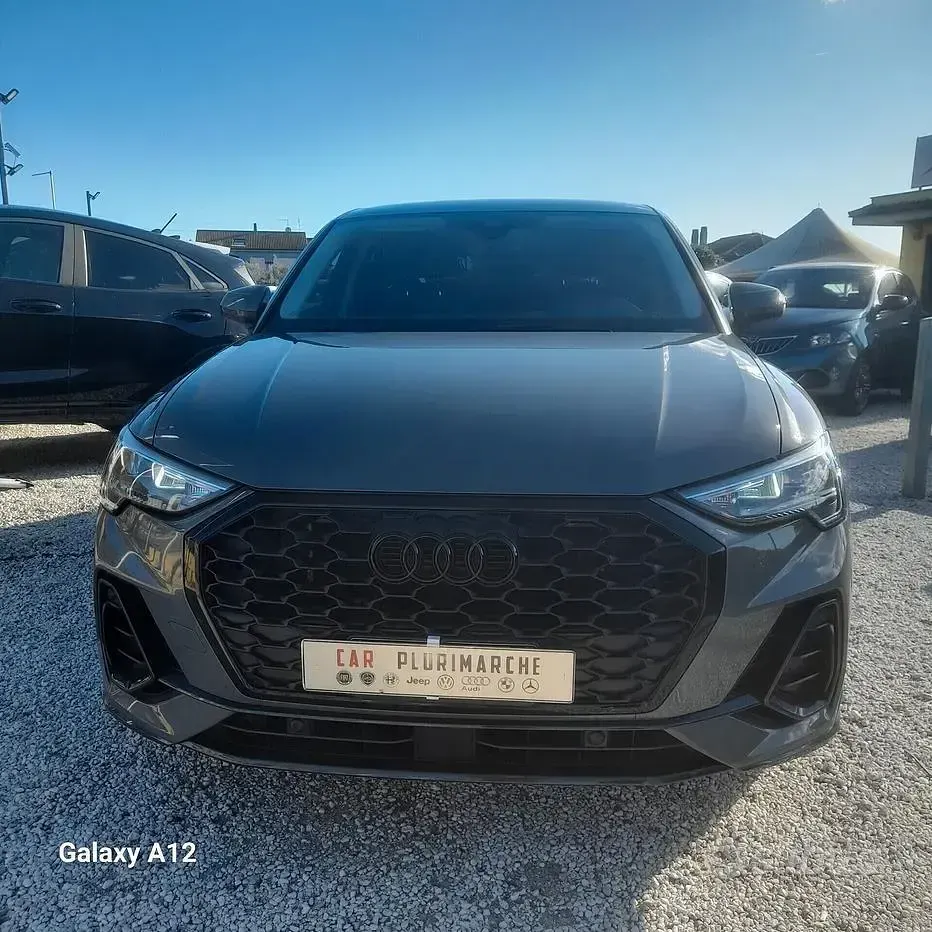 Usata Audi Q3 Business Plus 150 CV (110 kW) 2020 Grigio SUV