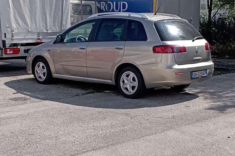 Usata Fiat Croma Emotion 120 CV (88 kW) 2007 Berlina