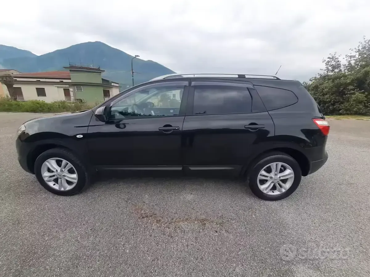 Usata Nissan Qashqai +2 Visia 110 CV (80 kW) 2012 Nero SUV