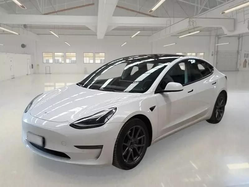 Usata Tesla Model 3 366 kW (498 CV) 2022 Bianco Berlina