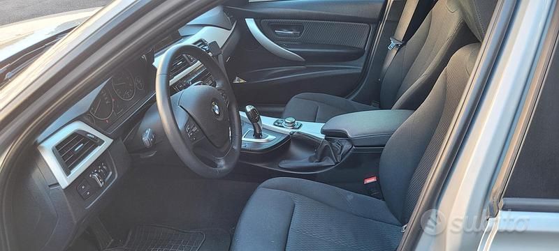 Grigio Usata 2016 BMW 318 Station wagon | 16.000 € (Buon prezzo) - Immagine 1/4