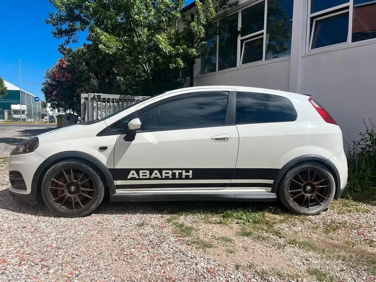 Usata Abarth Grande Punto 155 CV (114 kW) 2008 Bianco Utilitaria
