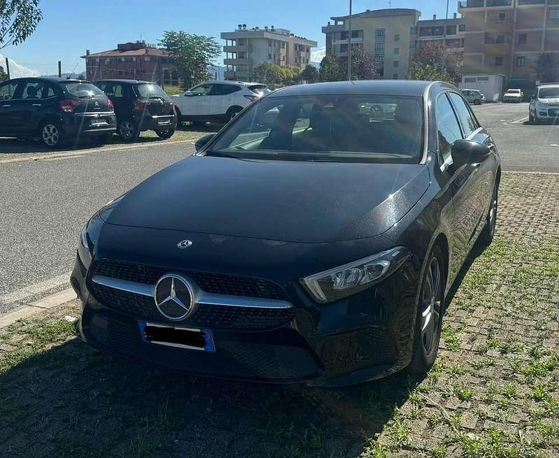 Usata Mercedes A180 Business 116 CV (85 kW) 2019 Berlina