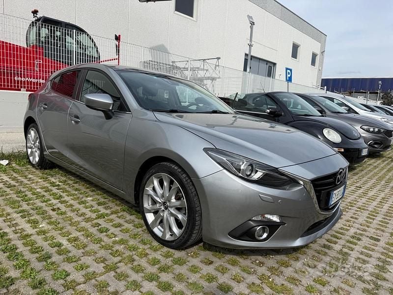 Usata Mazda 3 Exceed 150 CV (110 kW) 2015 Grigio Berlina