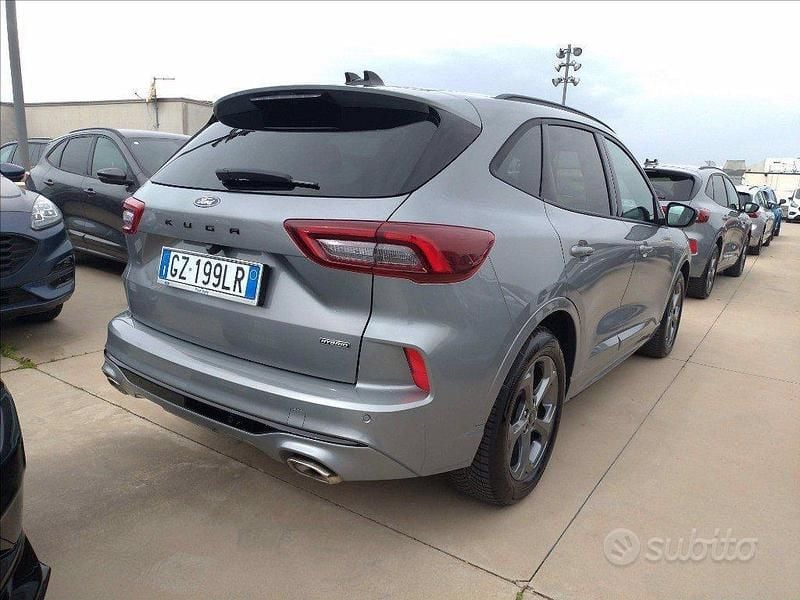 Usata Ford Kuga ST-Line 180 CV (132 kW) 2025 Grigio SUV