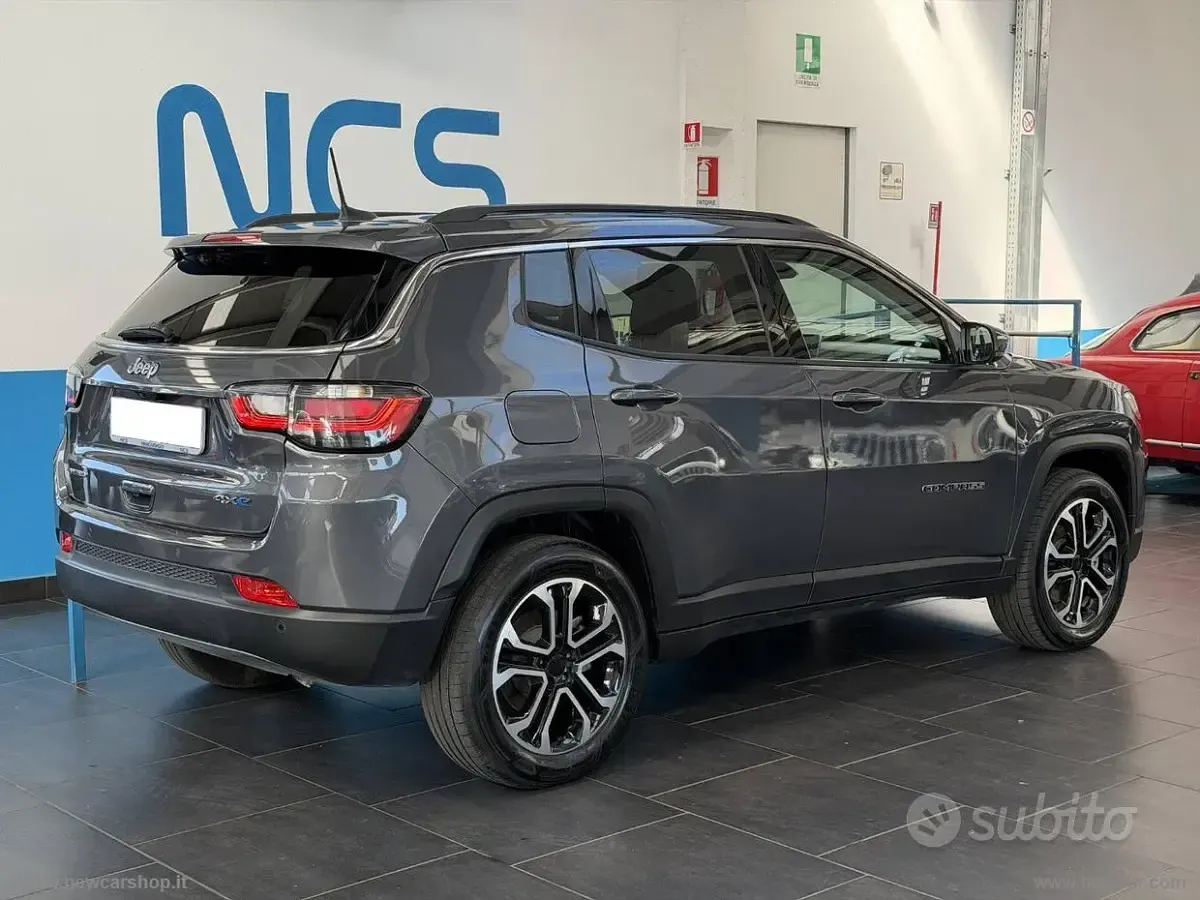 Usata Jeep Compass 131 CV (96 kW) 2022 Grigio SUV