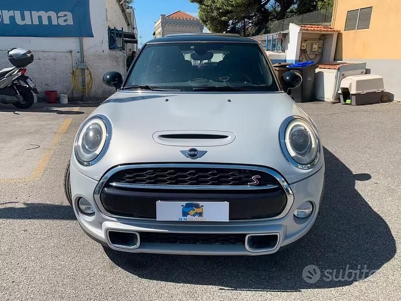 Käytetty Mini Cooper SD 170 HP (125 kW) 2017 Harmaa Viistoperä
