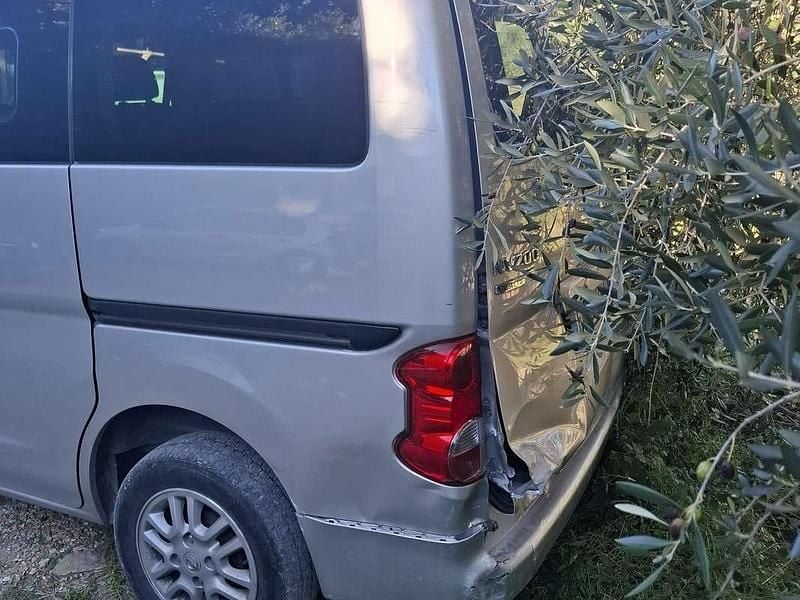 Usata Nissan Evalia Acenta 90 CV (66 kW) 2012 Argento Monovolume