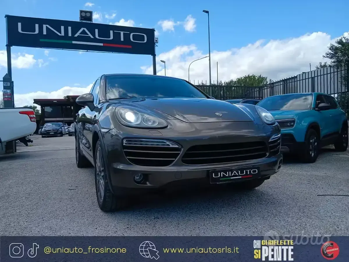 Usata Porsche Cayenne 245 CV (180 kW) 2012 Marrone SUV