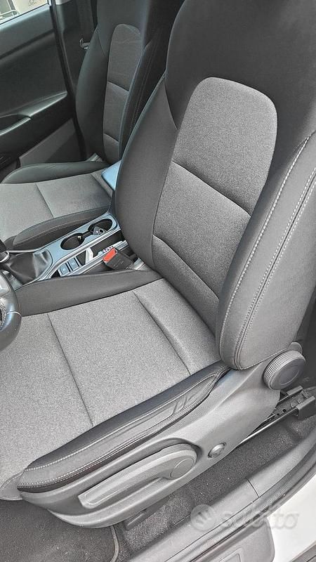 Usata Hyundai Tucson 116 CV (85 kW) 2019 Bianco SUV
