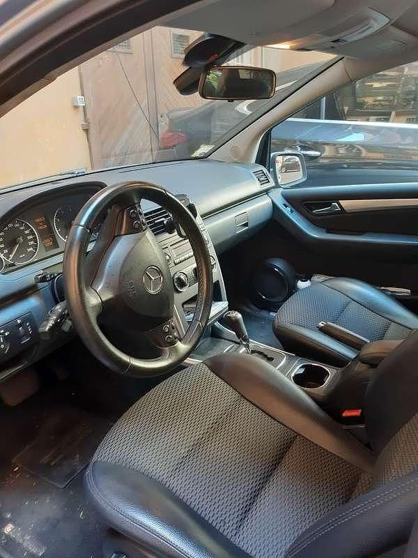 Usata Mercedes A160 Avantgarde 95 CV (69 kW) 2010 Argento Monovolume