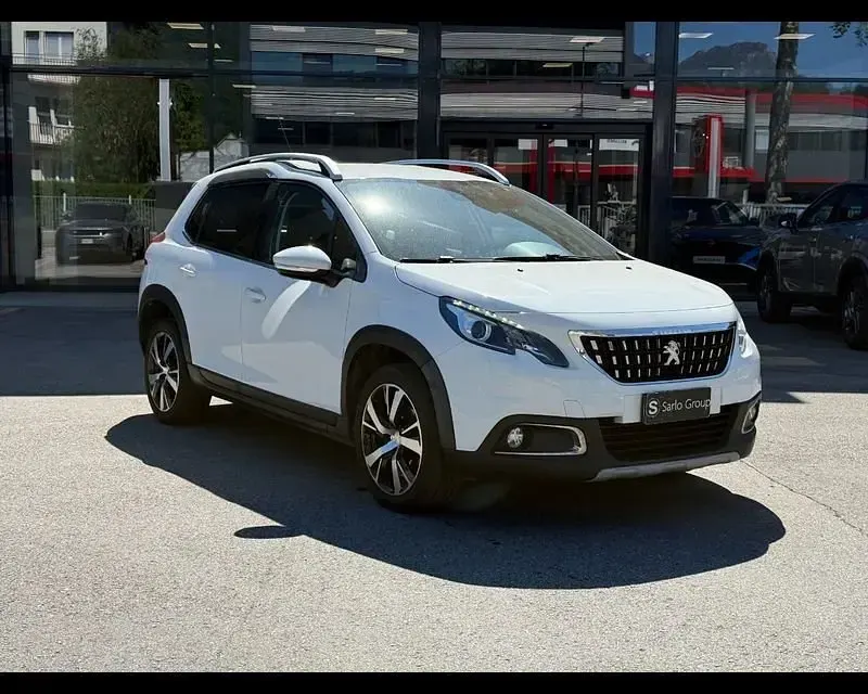 Usata Peugeot 2008 Allure 99 CV (72 kW) 2018 Bianco SUV