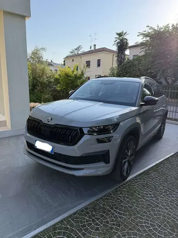 Usata Skoda Kodiaq SportLine 200 CV (147 kW) 2023 Grigio SUV