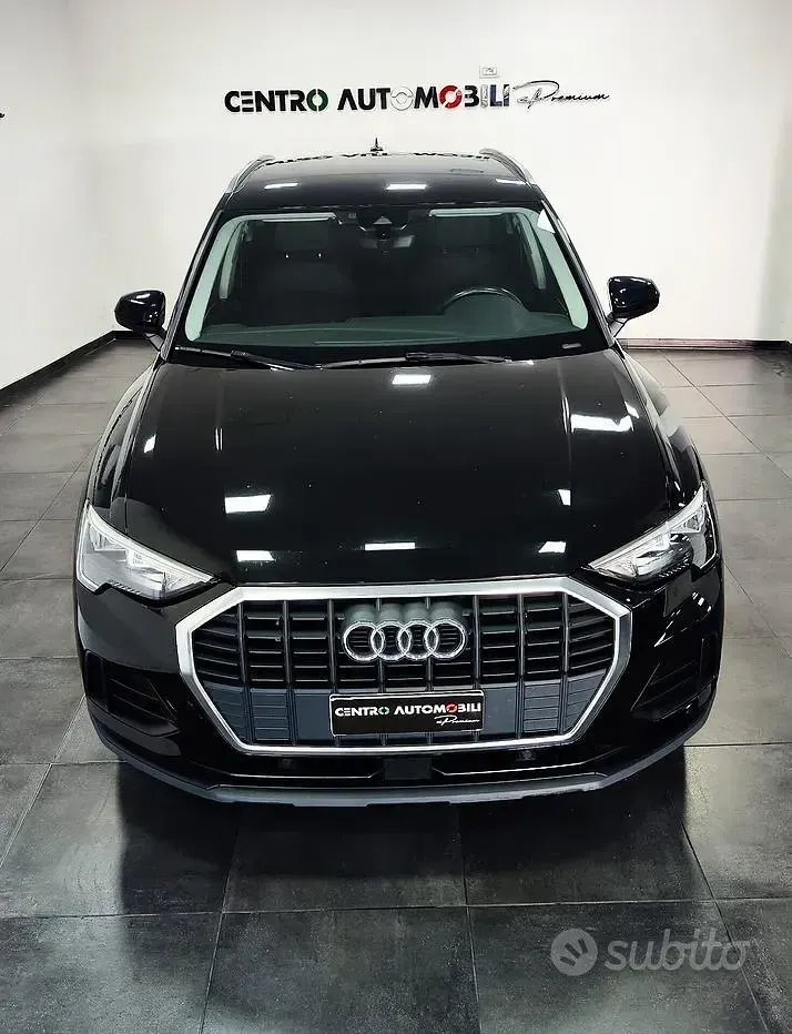 Käytetty Audi Q3 S-Line 150 HP (110 kW) 2020 Musta Katumaasturi