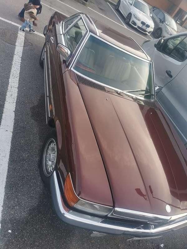 Usata Mercedes SL380 204 CV (150 kW) 1983 Marrone Cabrio