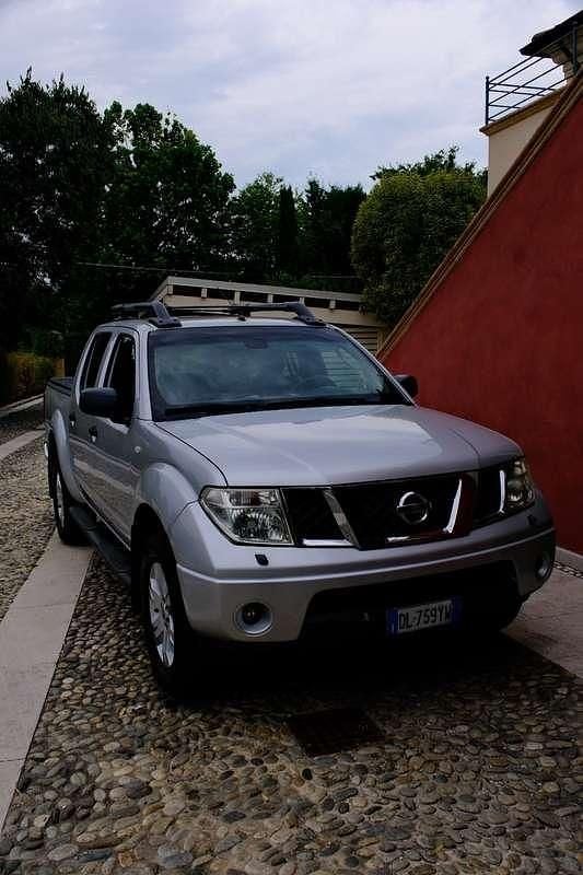 Usata Nissan Navara 171 CV (125 kW) 2006 Pick-up