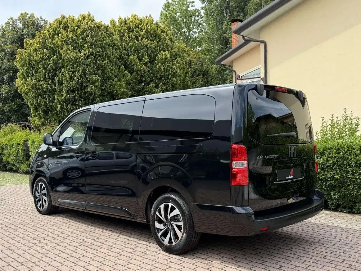 Nuova Fiat Ulysse 131 kW (179 CV) 2026 Nero Monovolume
