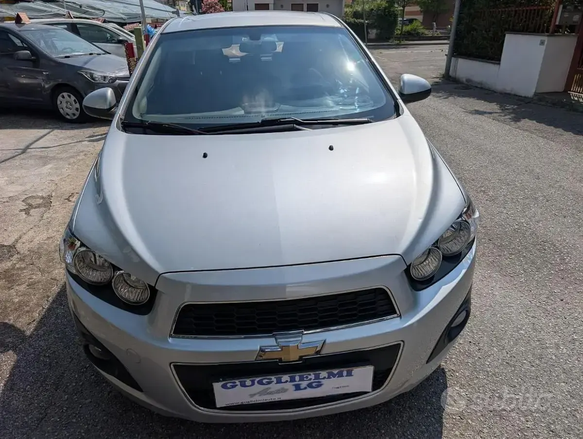 Usata Chevrolet Aveo LT 86 CV (63 kW) 2011 Grigio Berlina