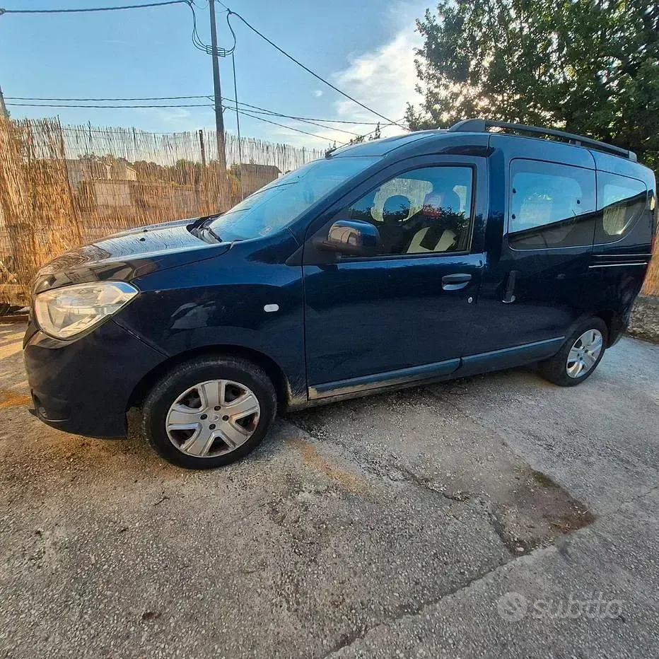 Usata Dacia Dokker 75 CV (55 kW) 2018 Bluazzurro Monovolume
