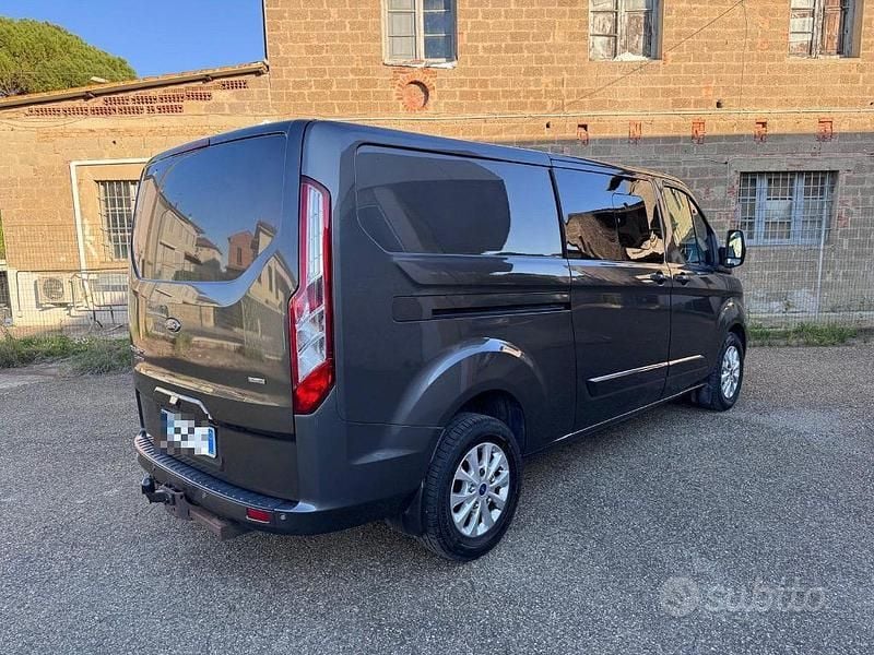 Usata Ford Transit Custom Titanium 170 CV (125 kW) 2018 Grigio Berlina