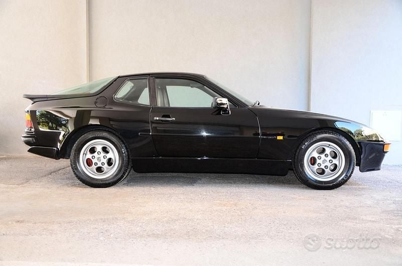Usata Porsche 944 S 190 CV (139 kW) 1987 Nero Coupé